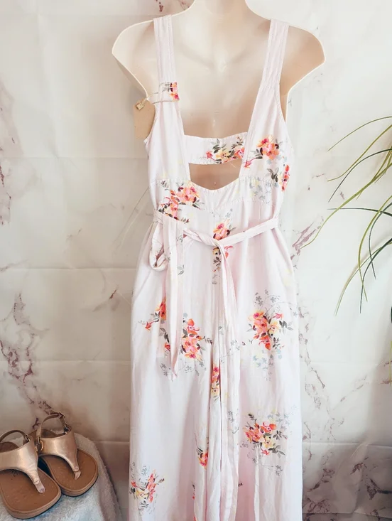 Anthropologie Akemi + Kin Adia Floral Jumpsuit Size 2 Side Zip Boho - Picture 9 of 10